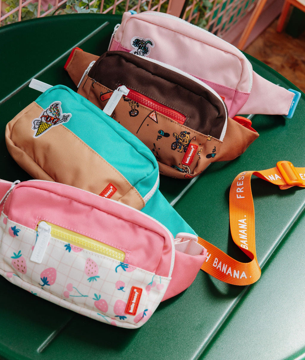 Marsupio bambino marrone stampato mascotte bicicletta zip rossa Hello Hossy