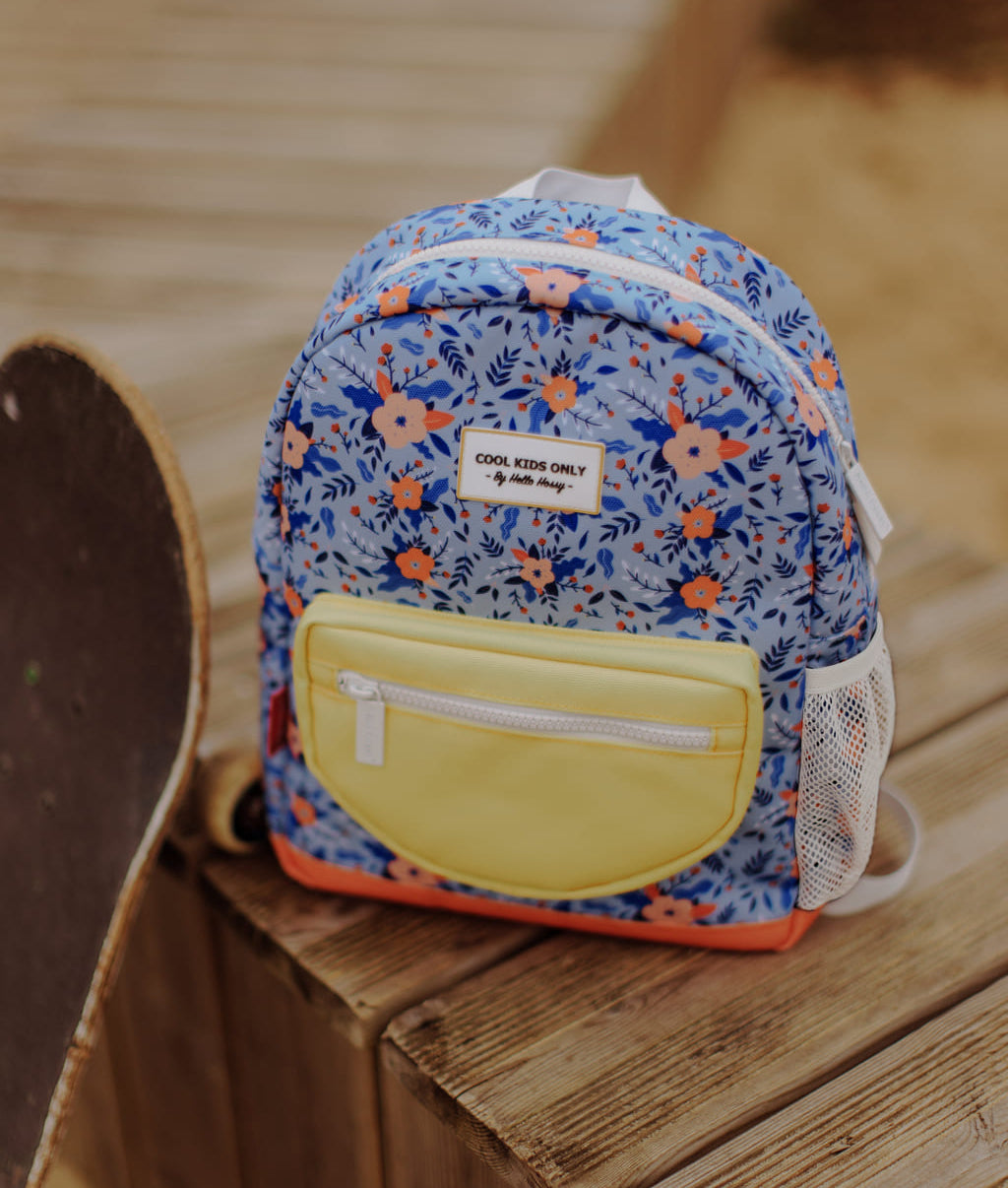 Zaino per bambini blu, motivo fiori, tasca gialla Hello Hossy