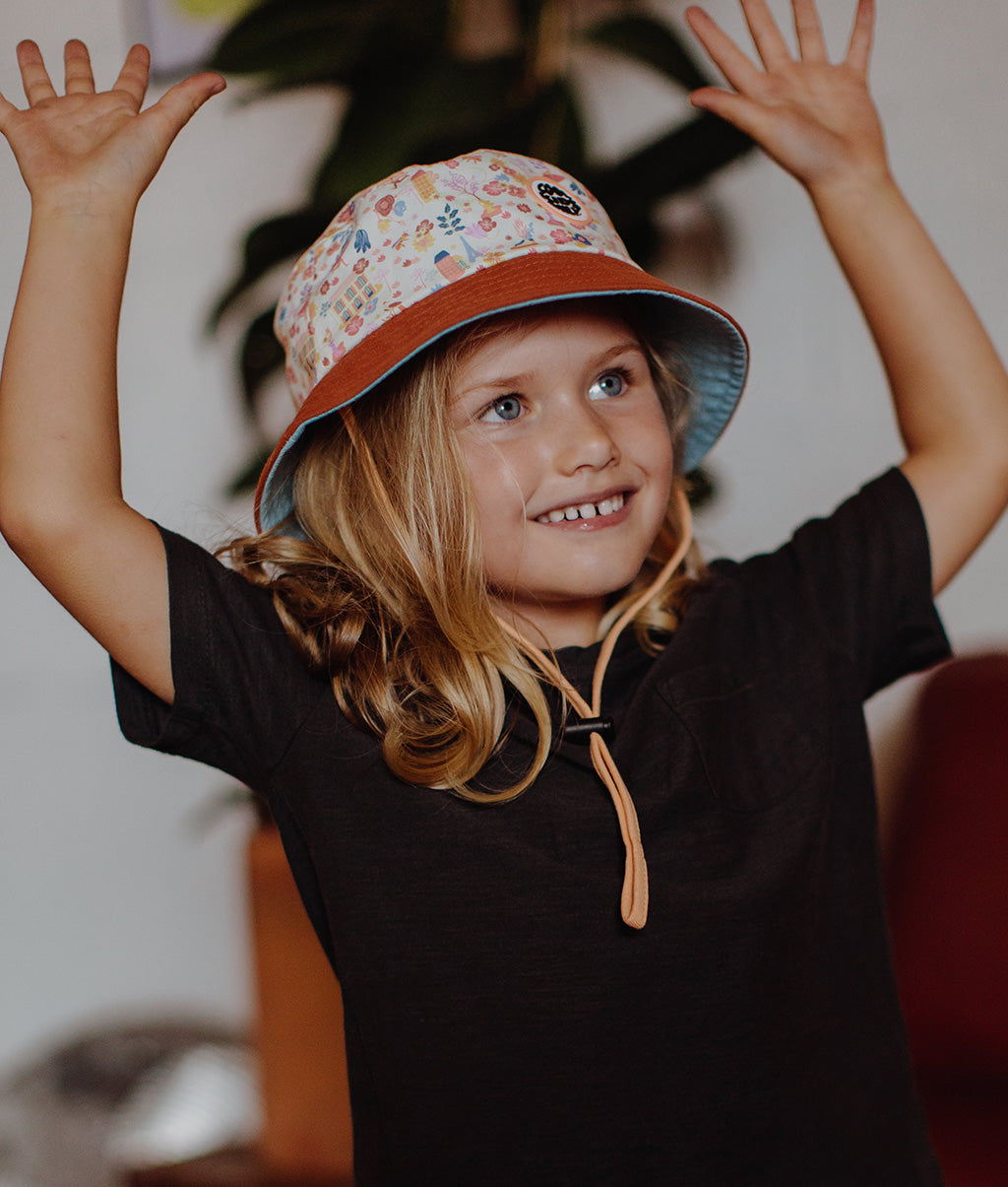Bucket hat Bambini Dried Flowers con cordino, eco-responsabile, certificato Oeko-Tex, dai 9 mesi, Cool Kids Only !