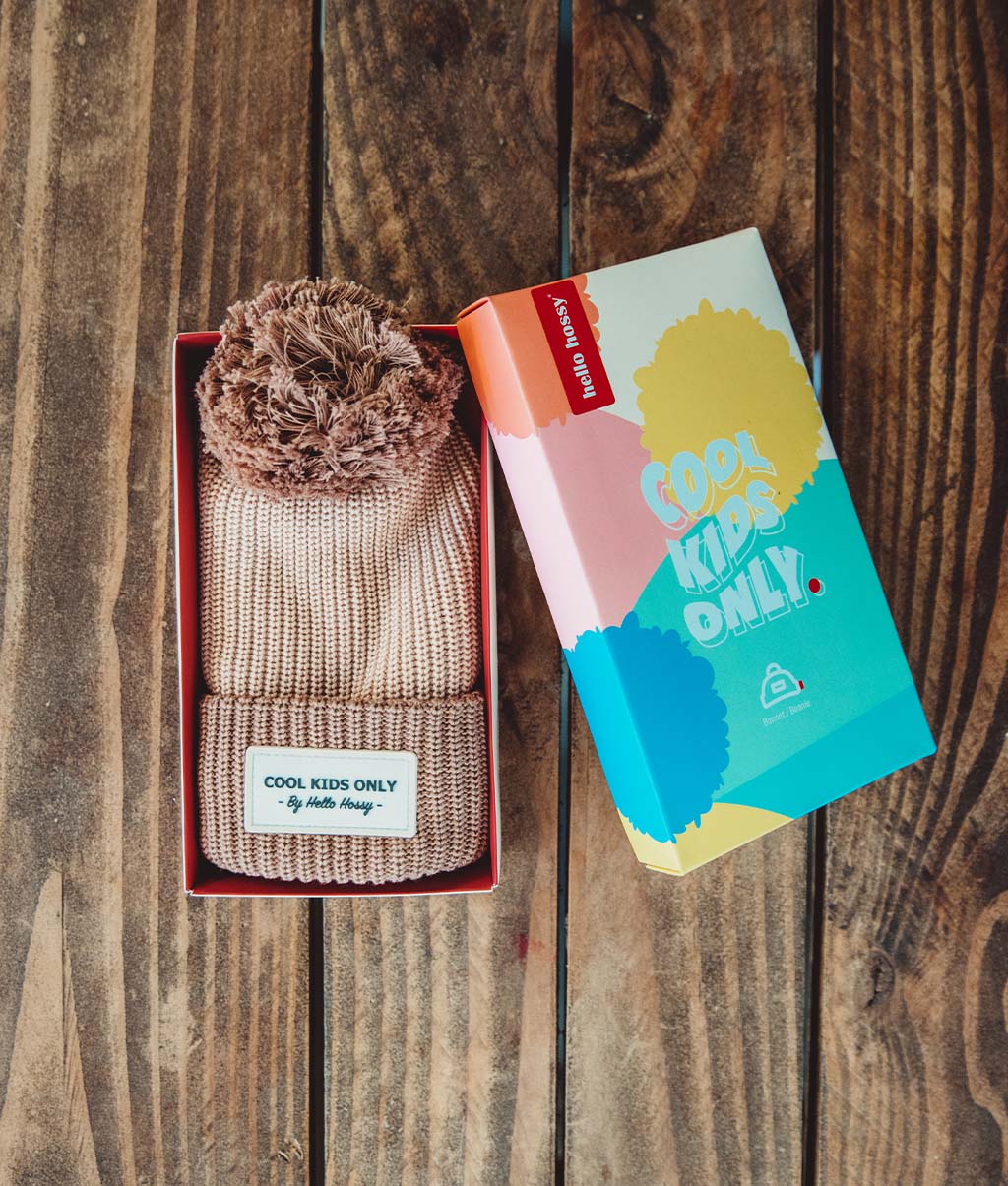 Berretto per bambini Color Block Coffee, con pompon, fodera in pile, cotone biologico, dai 9 mesi, Cool Kids Only!