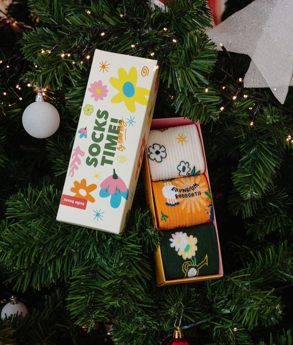 Set di calzini per bambini con motivi floreali colorati, confezione da tre paia Hello Hossy