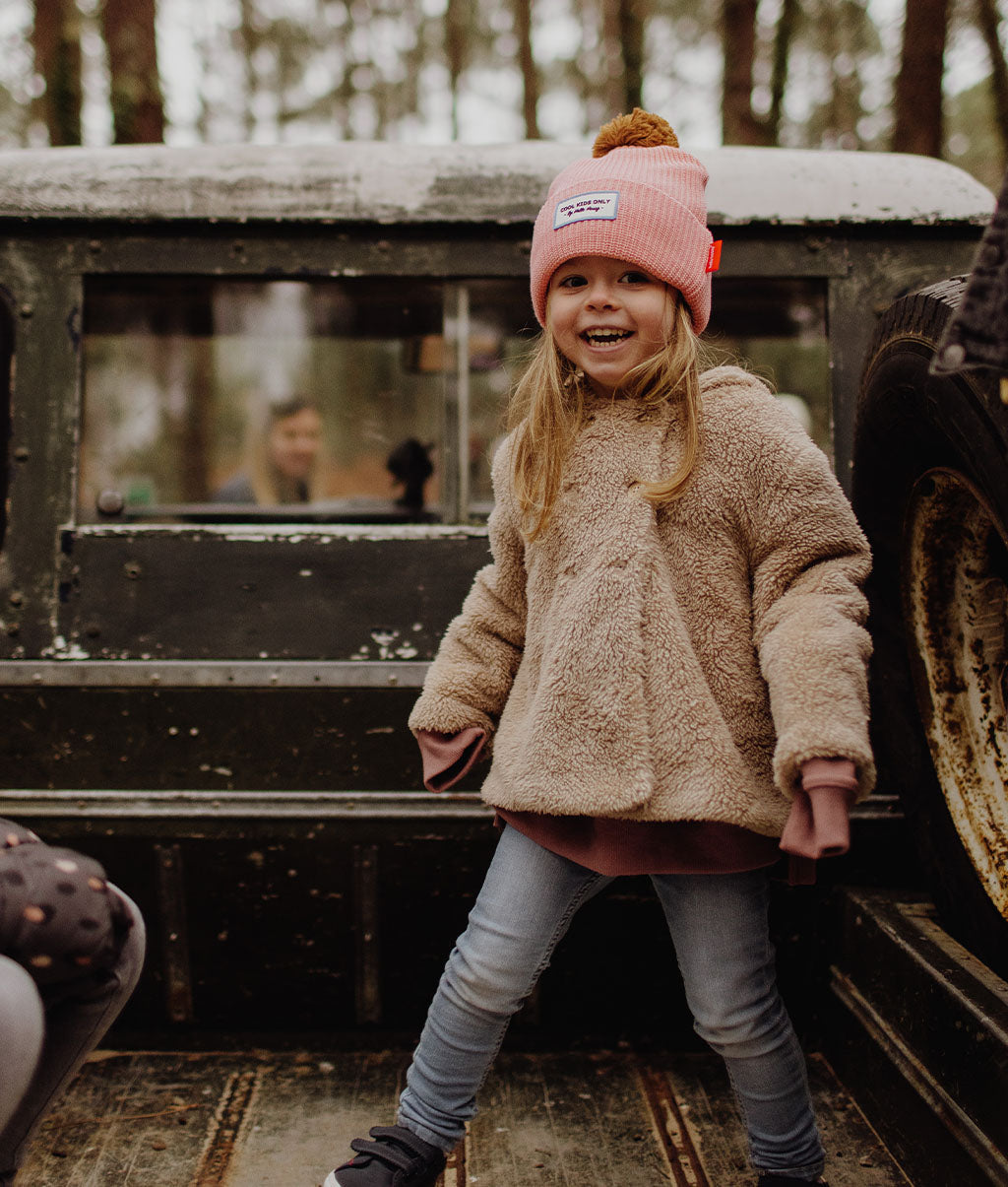 Berretto bambino rosa con pompon Beige, etichetta Hello Hossy