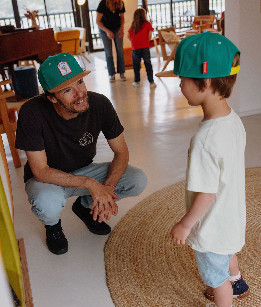 Duo papà-bambino, cappellini verdi con motivo gelato, visiera piatta Hello Hossy