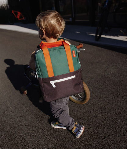 Zaino bambino verde manici arancione tasca frontale con zip Hello Hossy