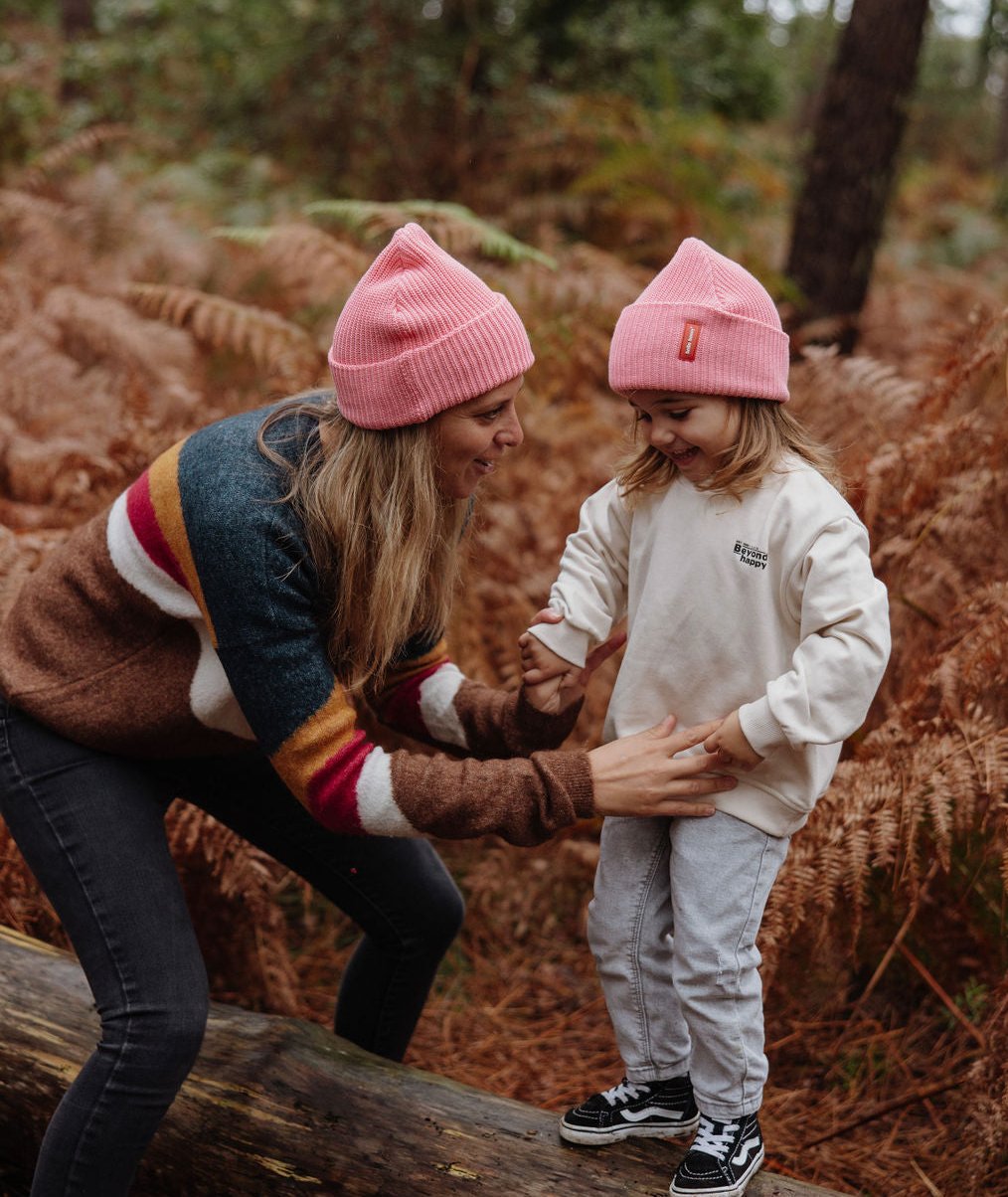 Duo mamma-bambino con berretti rosa abbinati Hello Hossy