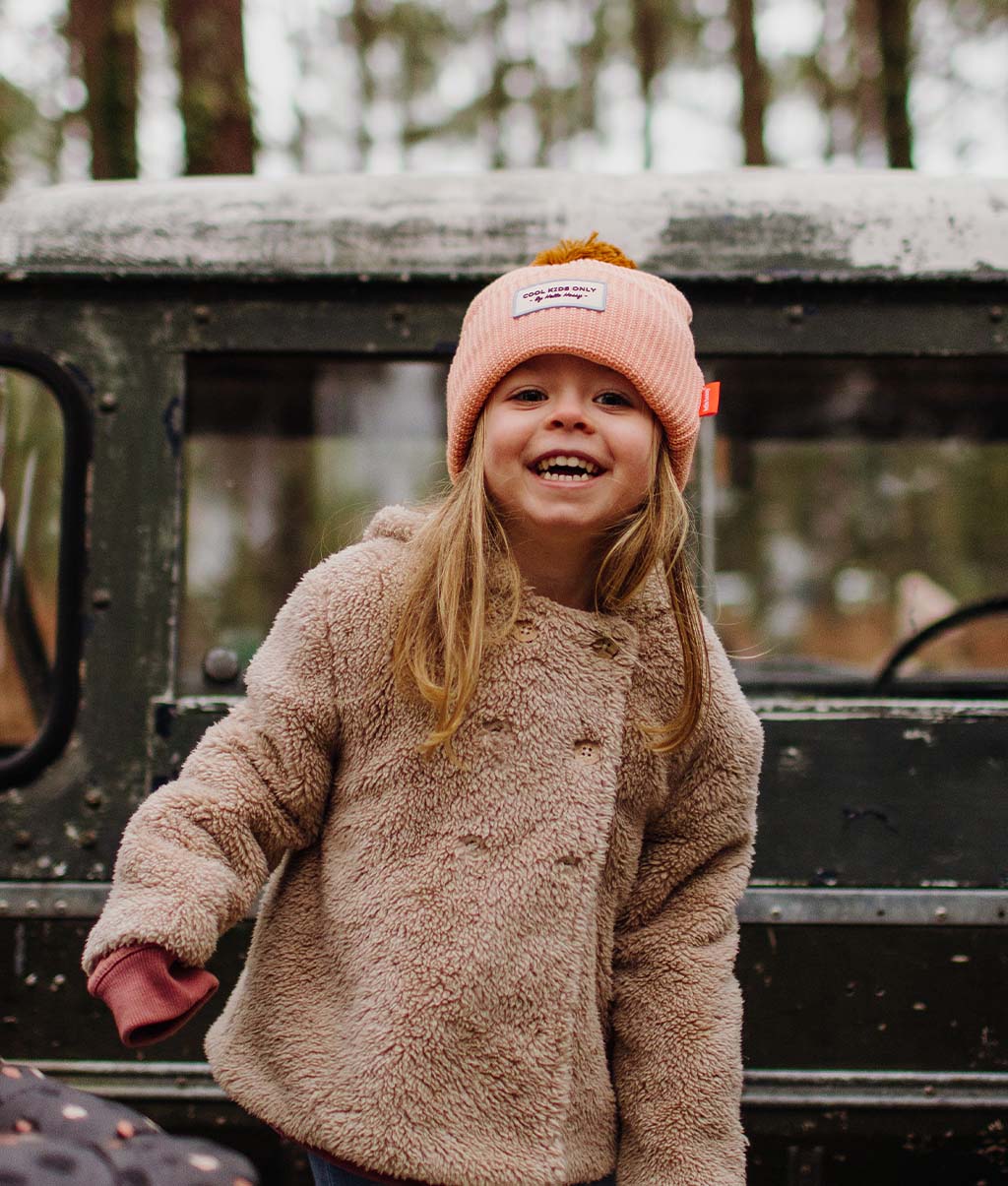 Berretto bambino rosa con pompon e ricamo Hello Hossy
