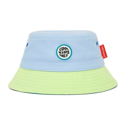 Bucket hat per bambini bicolore blu verde con patch rotonda Cool Kids Only Hello Hossy