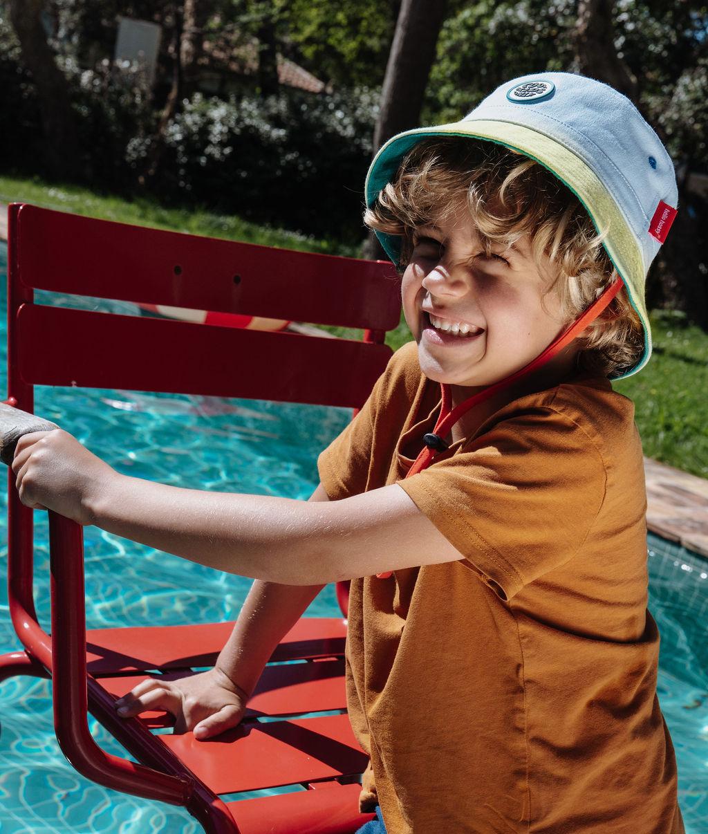 Bucket hat bambino bicolore blu verde cordino rosso patch tondo Cool Kids Only Hello Hossy