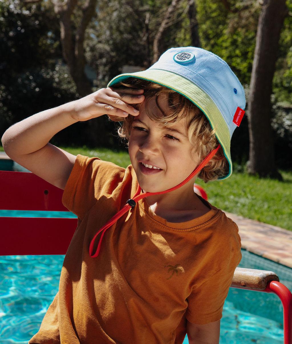 Bucket hat bambino blu verde cordoncino rosso patch tonda Hello Hossy