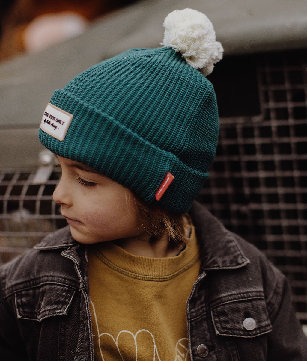 Berretto bambini Color Block Duck, con pompon, fodera in pile, cotone biologico, da 9 mesi, Cool Kids Only!