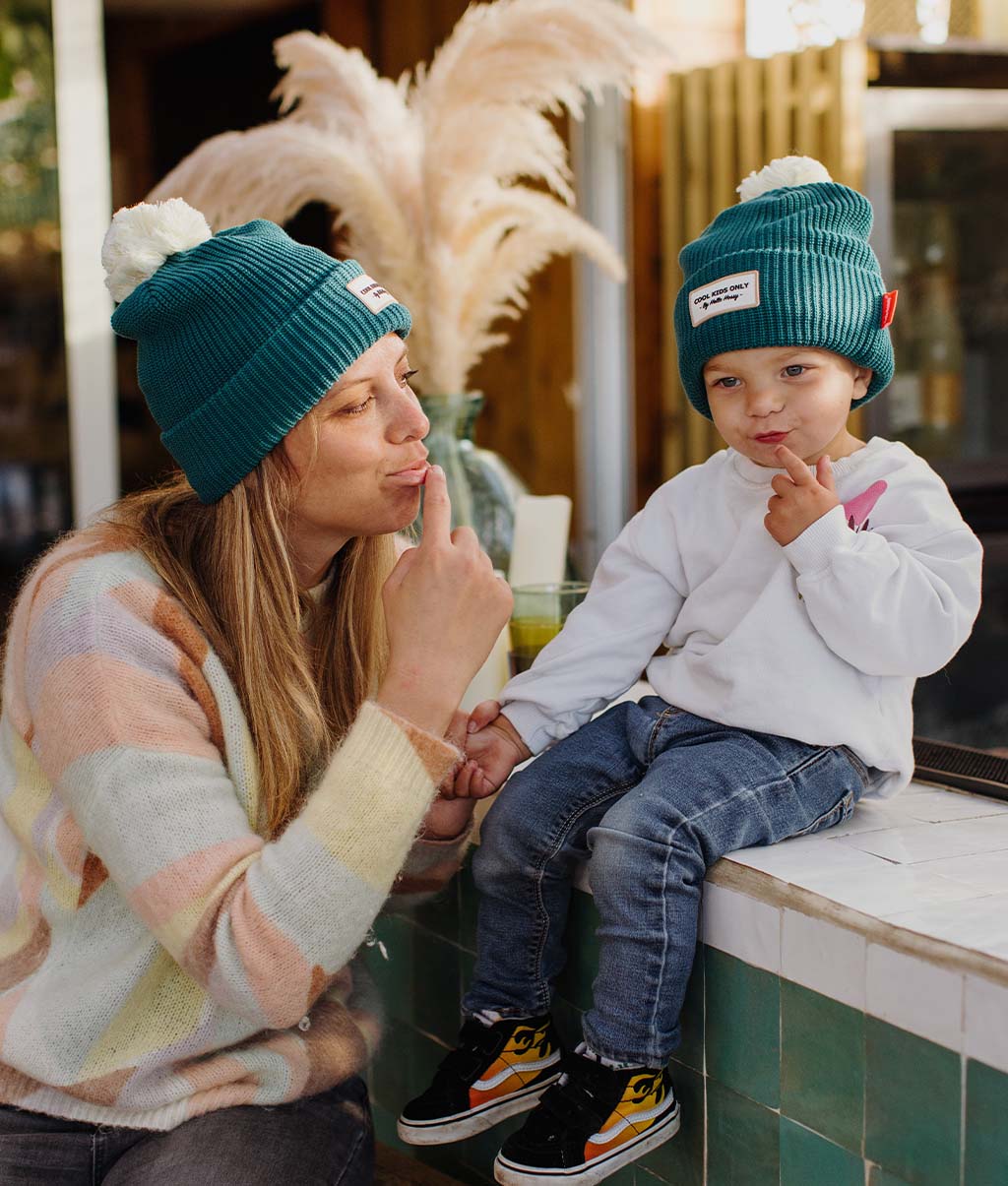 Berretto genitori e bambini Color Block Duck, con pompon, fodera in pile, cotone biologico, matchy-matchy, dai 9 mesi, Cool Kids Only !