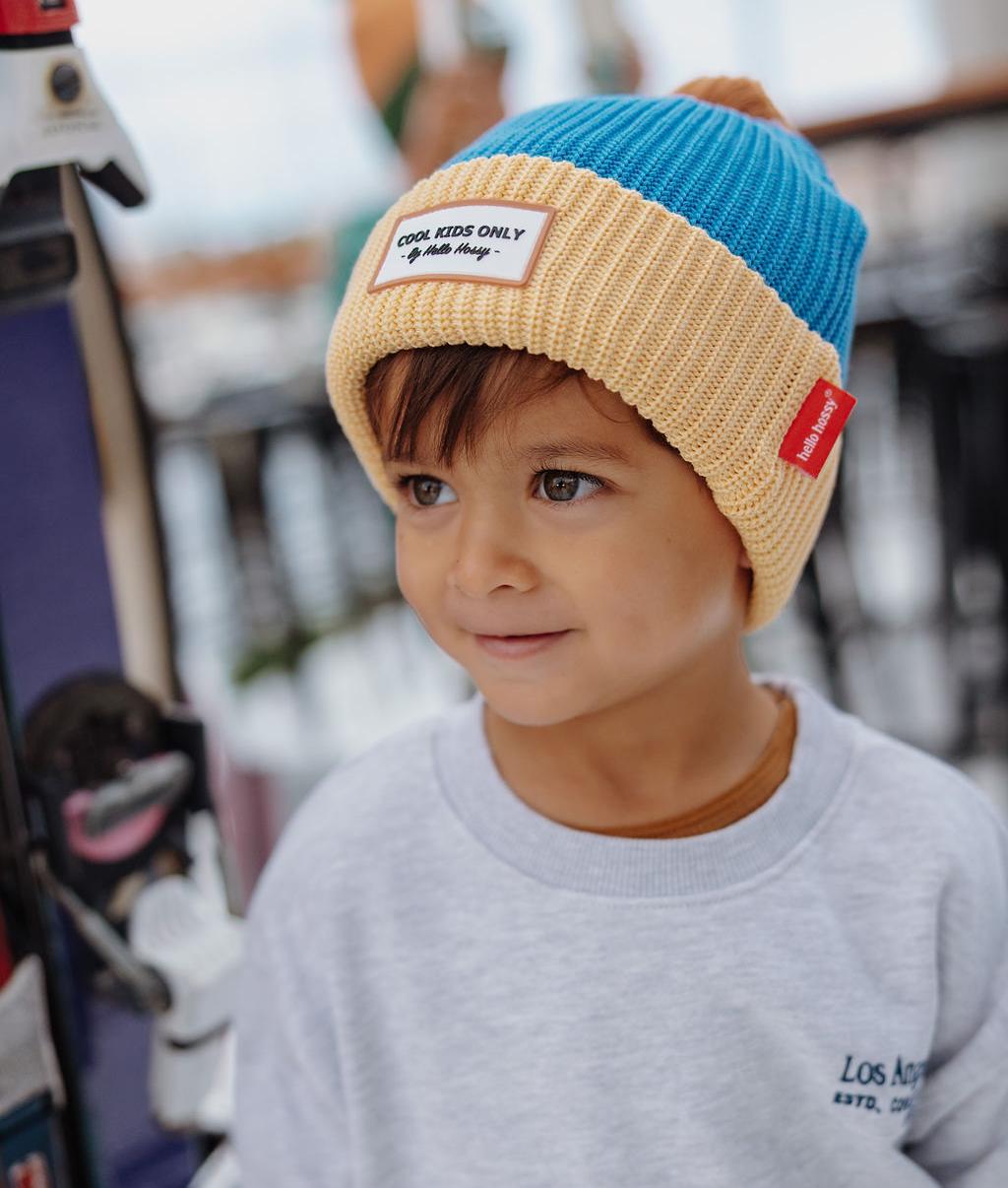 Berretto bambino blu beige, fodera in pile, pompon Hello Hossy