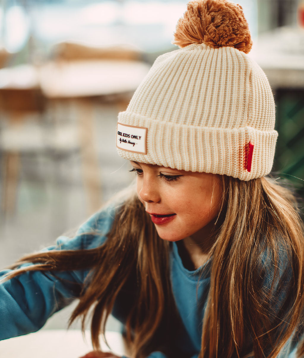 Berretto Bambini Color Block Sandy, con pompon, fodera in pile, cotone biologico, da 9 mesi, Cool Kids Only!