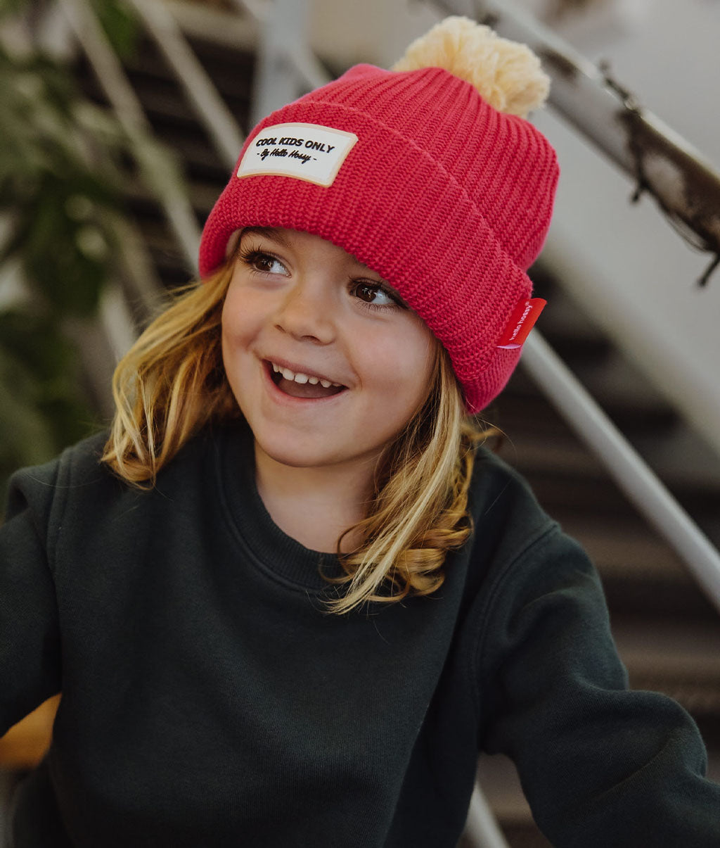 Berretto bambini Color Block Framboise, con pompon, fodera in pile, cotone biologico, dai 9 mesi, Cool Kids Only!