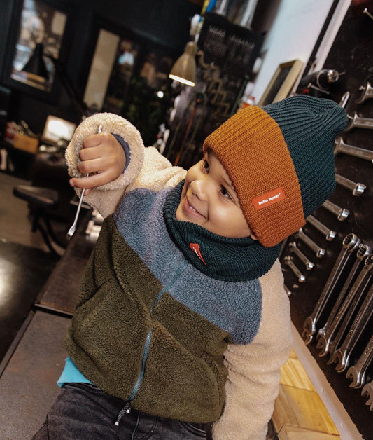 Bambino con berretto in maglia bicolore Flow Polo - foto lifestyle - Hello Hossy