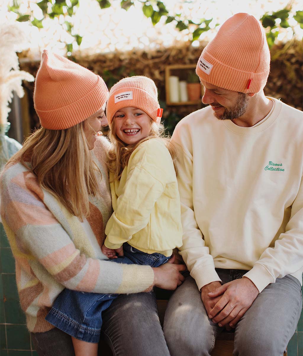 Berretto colorato genitori e bambini Pop Apricot, maglia morbida e fine, lana, senza pompon, da 9 mesi, Cool Kids Only!
