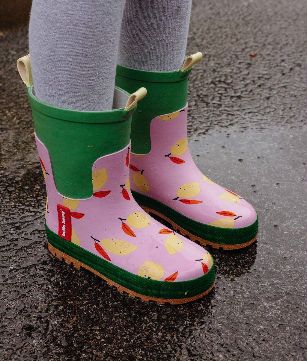 Stivali da pioggia in gomma Lemony - foto lifestyle – Hello Hossy