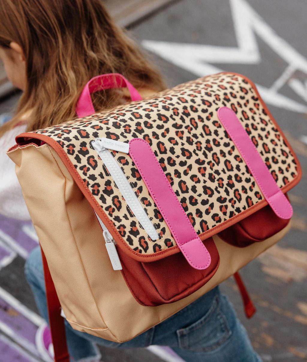 Cartella scolastica bambino, motivo leopard color crema e marrone, dettagli rosa, Hello Hossy