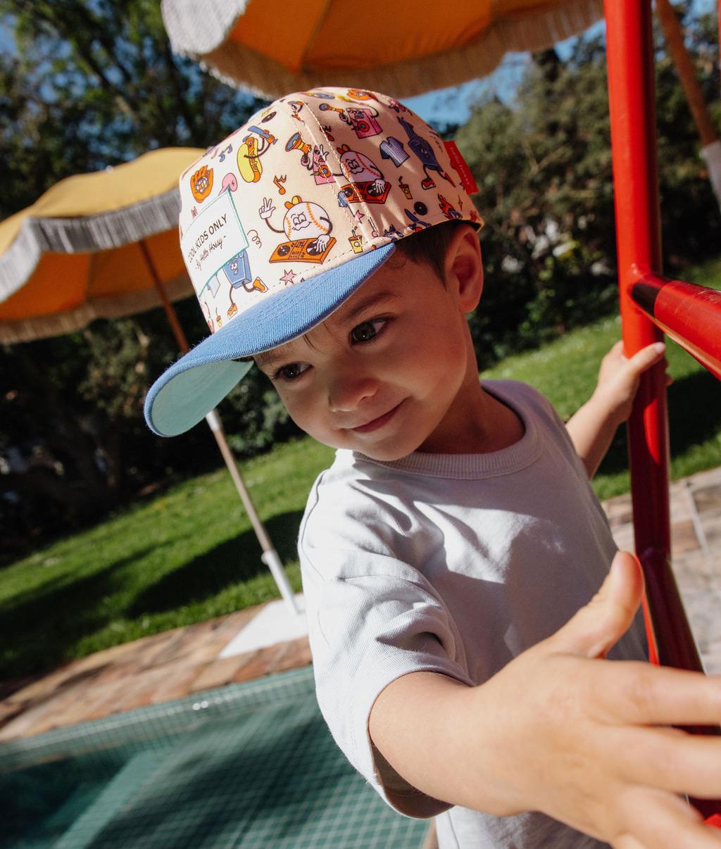 Cappellino bambino beige stampato Sport con visiera curva blu Hello Hossy