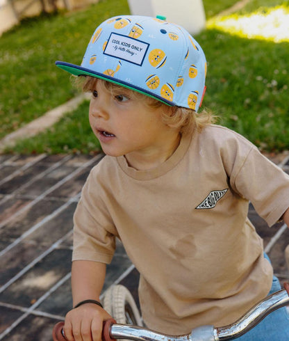 Cappellino per bambini blu con stampa Sport, visiera piatta, ricamo Cool Kids Only Hello Hossy