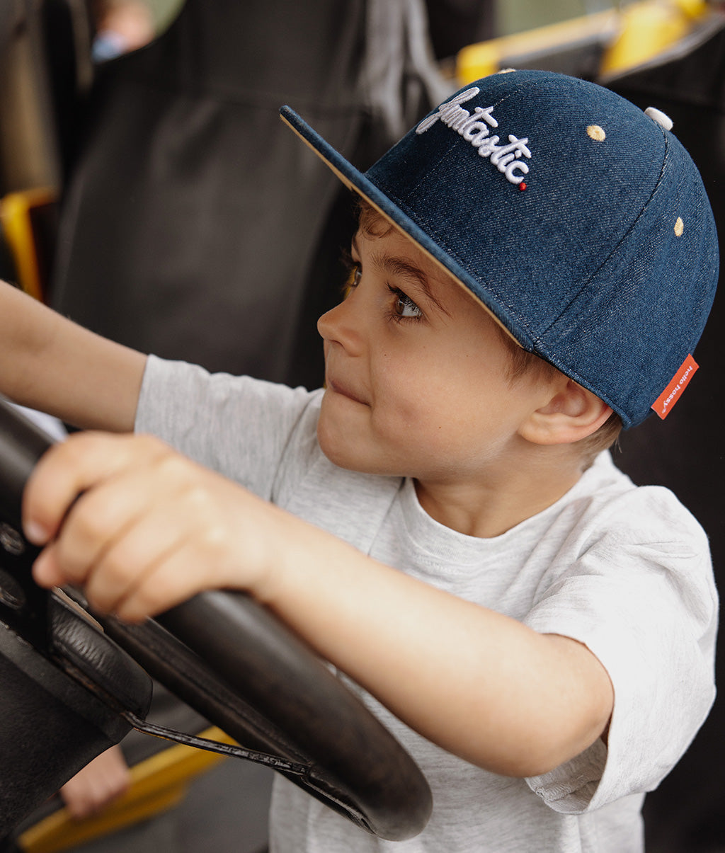 Cappellino Genitori e Bambini Jean Funtastic, visiera piatta, cotone biologico, certificato Oeko-Tex, dai 9 mesi, Cool Kids Only !