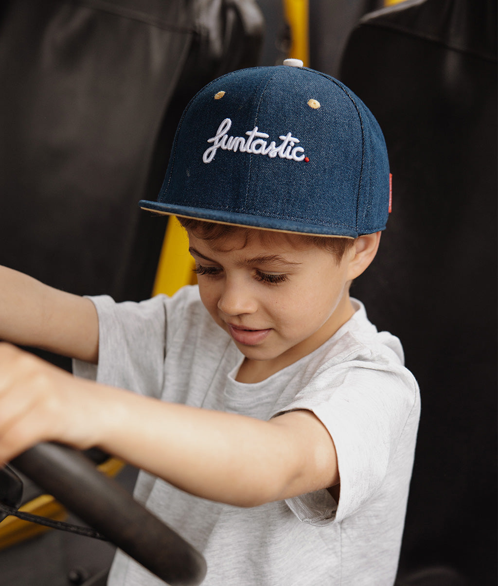 Cappellino Genitori e Bambini Jean Funtastic, visiera piatta, cotone biologico, certificato Oeko-Tex, dai 9 mesi, Cool Kids Only !