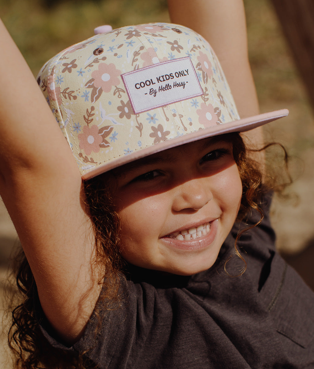 Cappellino Bambini Pastel Blossom, visiera piatta, eco-responsabile, certificato Oeko-Tex, da 9 mesi, Cool Kids Only!