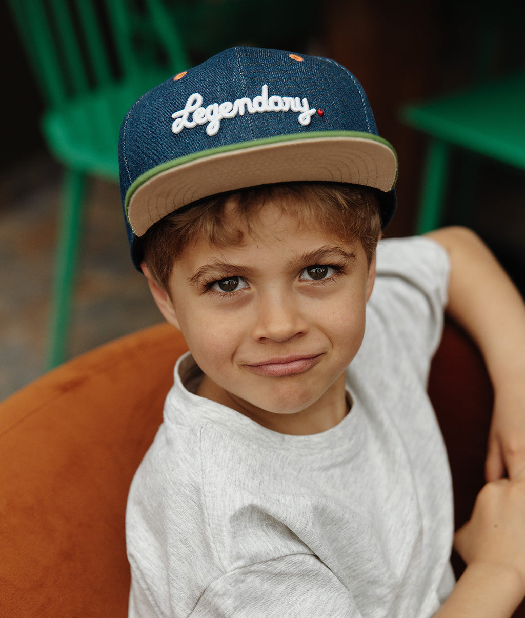 Cappellino papà-bambini Jean Legendary, visiera piatta, cotone biologico, certificato Oeko-Tex, dai 9 mesi, Cool Kids Only!