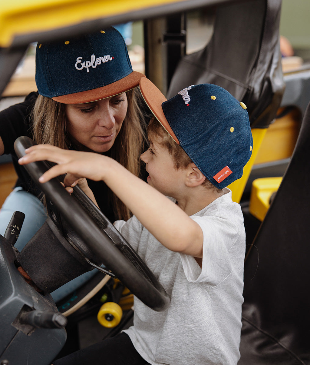 Cappellino Genitori e Bambini Jean Explorer, visiera piatta, cotone biologico, certificato Oeko-Tex, da 9 mesi, Cool Kids Only !