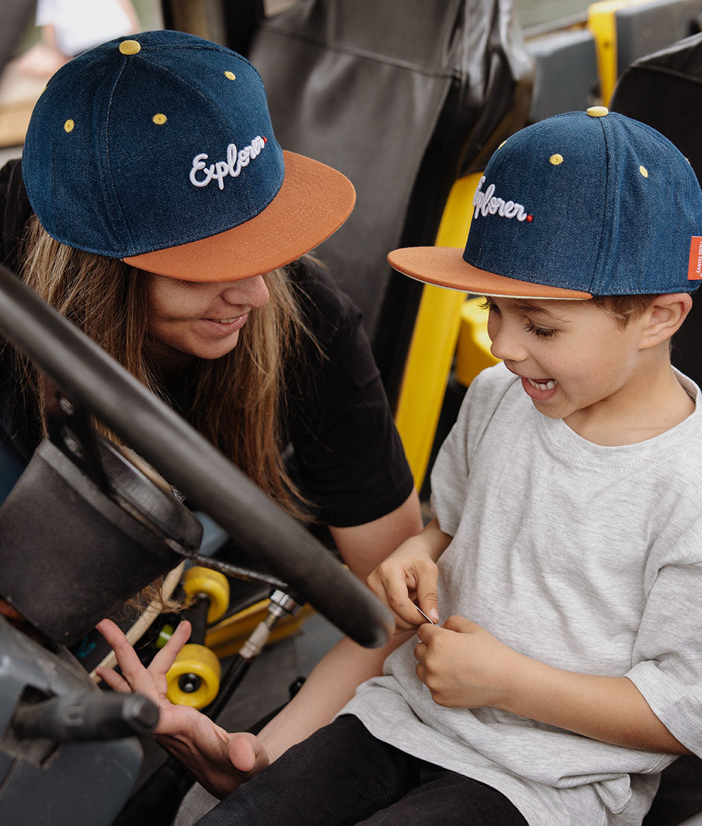 Cappellino Genitori e Bambini Jean Explorer, visiera piatta, cotone biologico, certificato Oeko-Tex, da 9 mesi, Cool Kids Only !