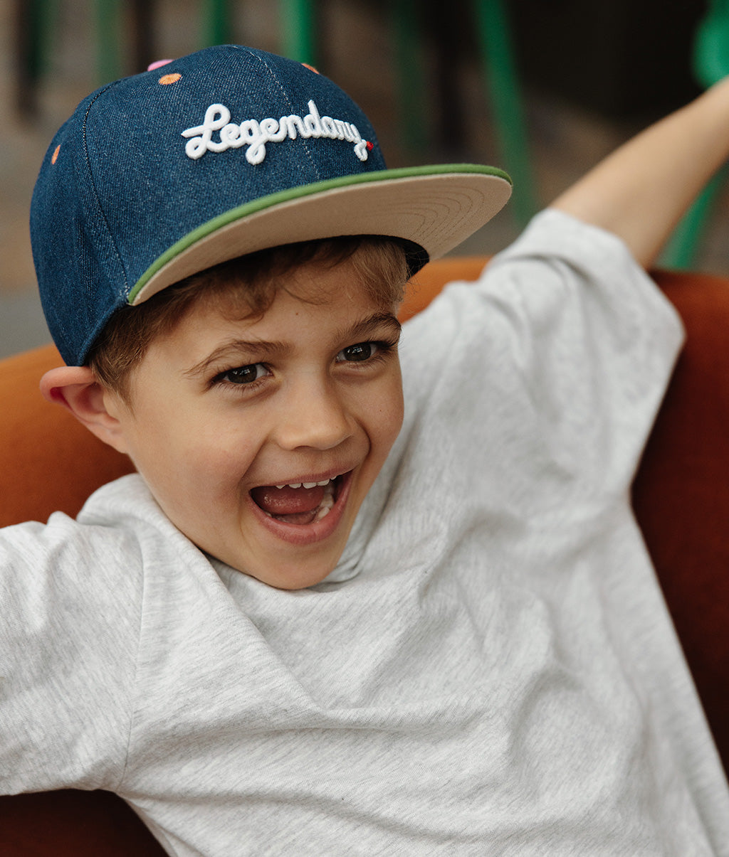 Cappellino papà-bambini Jean Legendary, visiera piatta, cotone biologico, certificato Oeko-Tex, dai 9 mesi, Cool Kids Only!