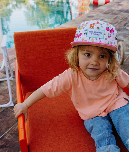 Cappellino bambino stampato con frutti e motivi colorati Hello Hossy