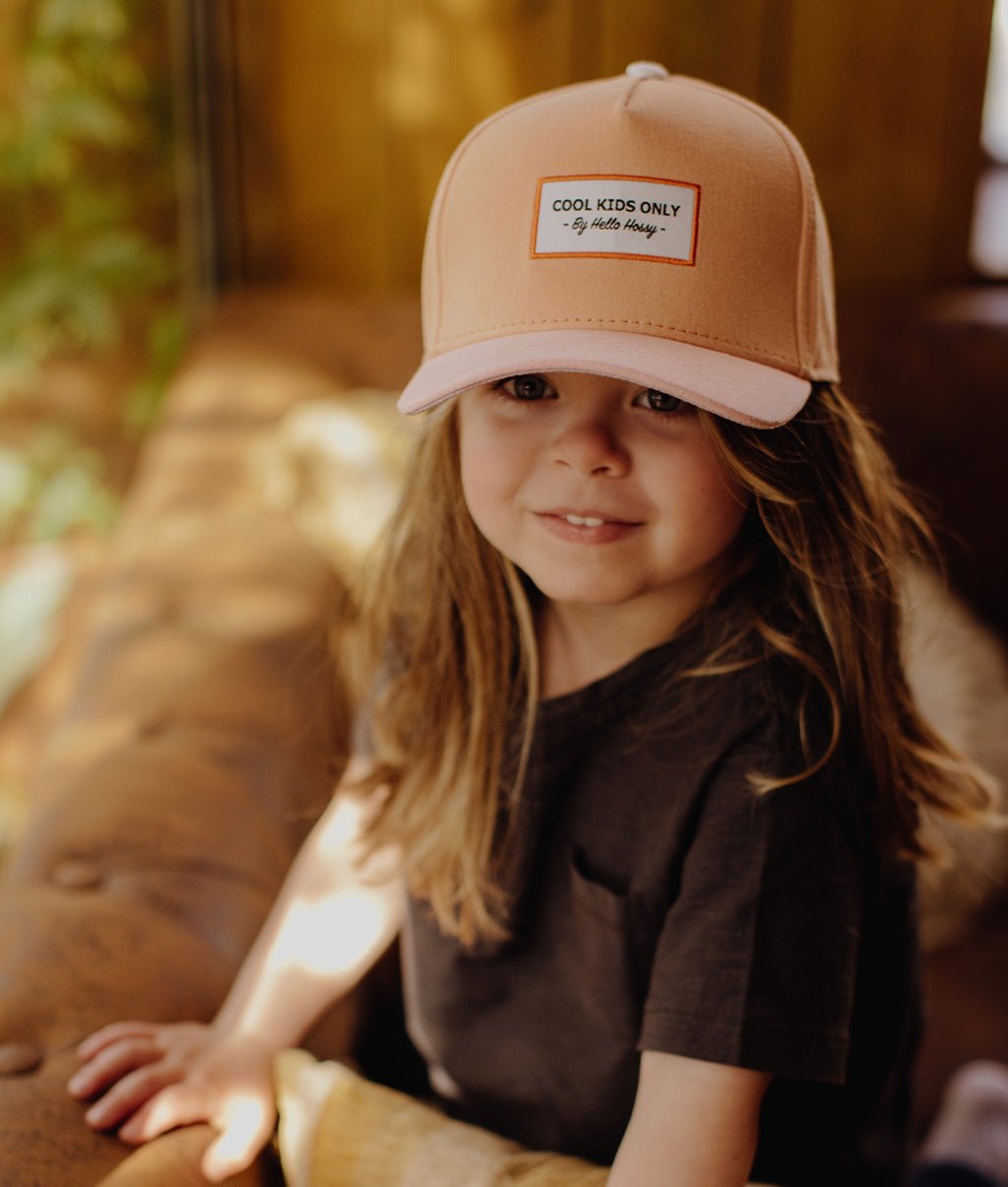 Cappellino per bambini Mini Coral, visiera curva, 100% cotone biologico, certificato Oeko-Tex, dai 9 mesi, Cool Kids Only!