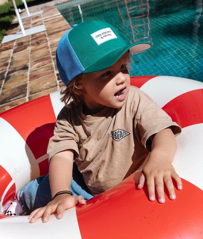 Cappellino bambino verde blu rete posteriore visiera curva Hello Hossy