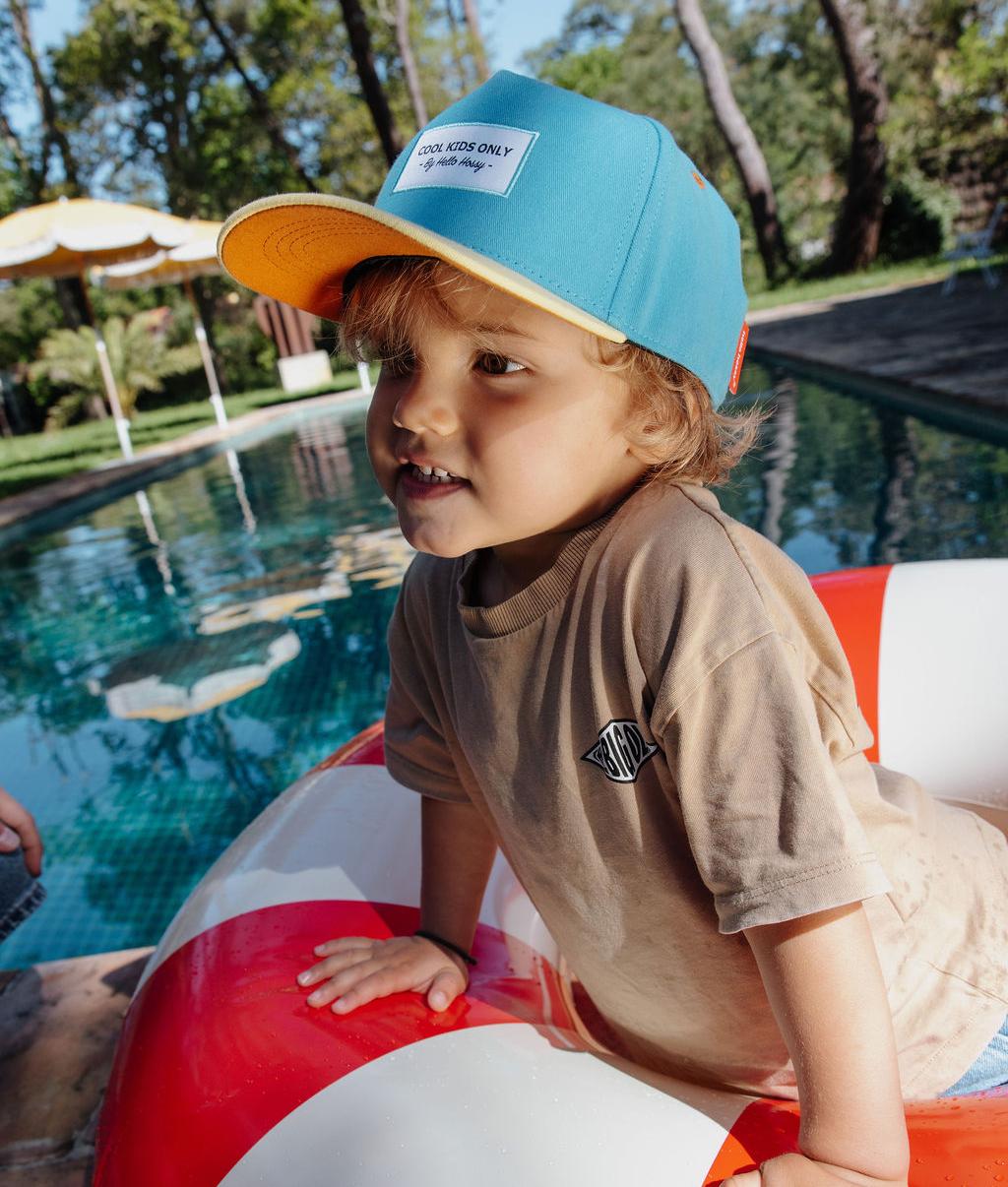 Cappellino bambino blu visiera gialla ricamo Cool Kids Hello Hossy