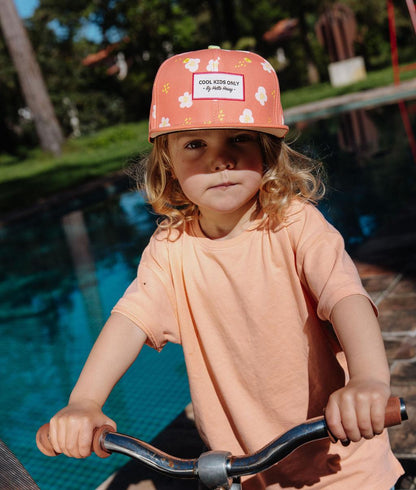 Cappellino bambino corallo a fiori bianchi visiera piatta Hello Hossy
