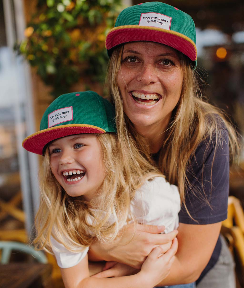 Cappellino genitori e bambini Sweet Rainbow, visiera piatta, velluto, matchy-matchy, dai 9 mesi, Cool Kids Only!