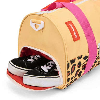 Borsa sportiva per bambini beige con motivo leopard, custodia per scarpe, dettaglio rosa Hello Hossy