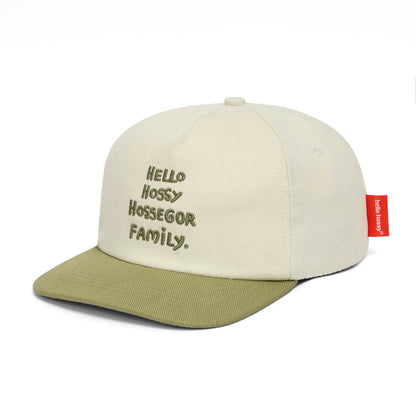 Cappellino bambino bianco visiera verde ricamo Hello Hossy