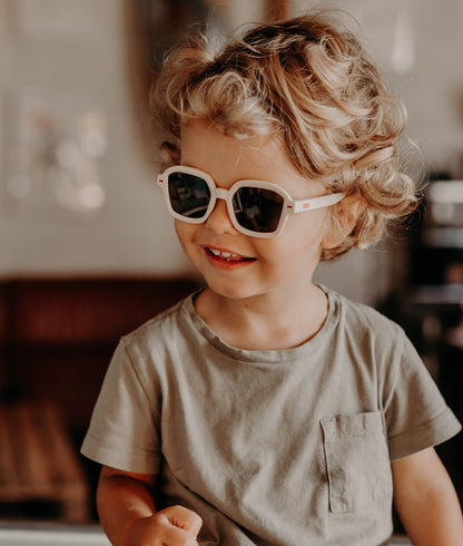 Occhiali da sole bambini Hossy Eden, colorati, lenti categoria 3, UV400, lenti polarizzate, da 2 anni, Cool Kids Only!