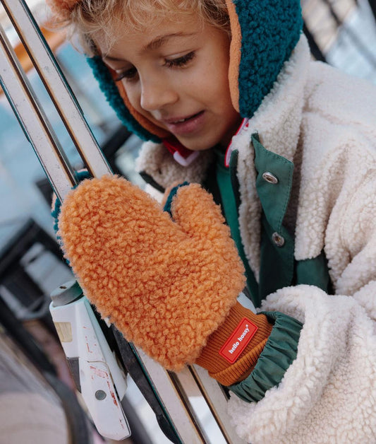 Muffole per bambino effetto sherpa color cammello, fodera in pile Hello Hossy