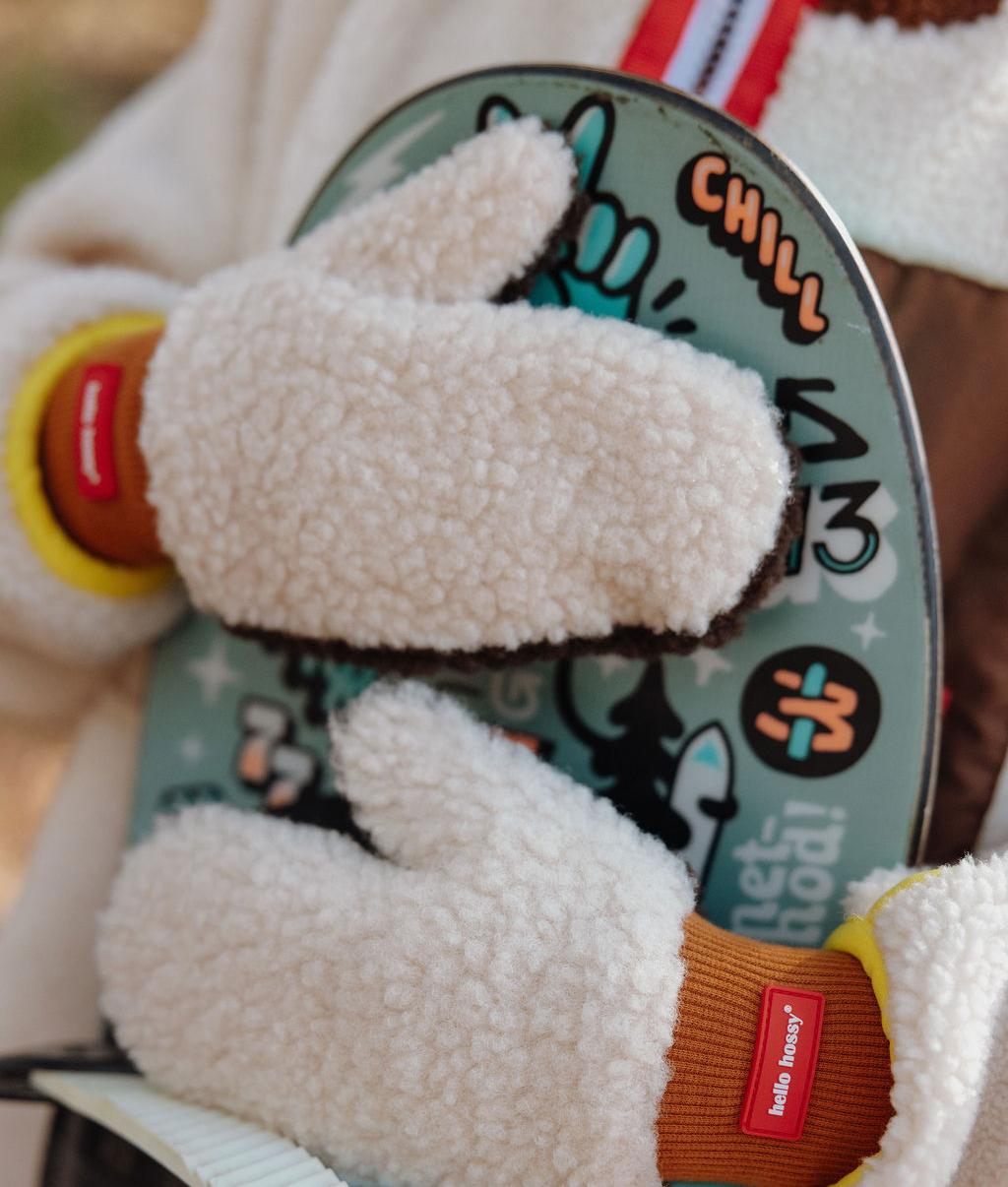 Muffole bimbo bianco effetto sherpa con polsini marrone Hello Hossy