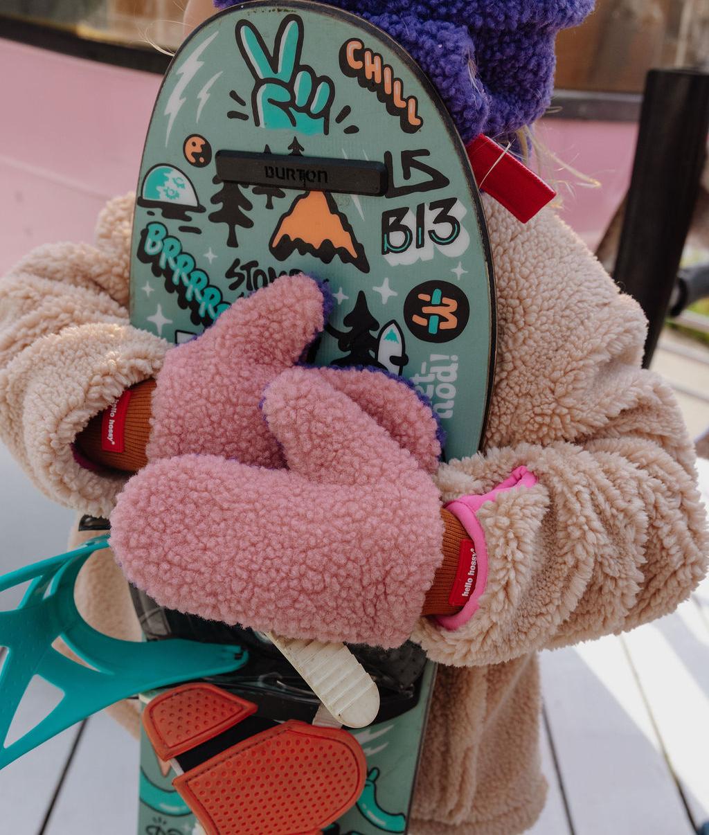 Muffole rosa in sherpa per bambini con polsini stretti Hello Hossy