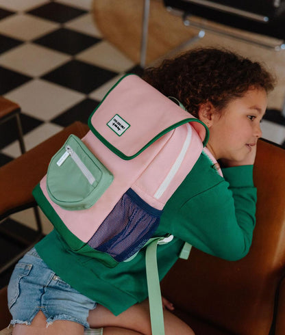 Zaino per bambini rosa con dettagli verdi e tasca a rete Hello Hossy