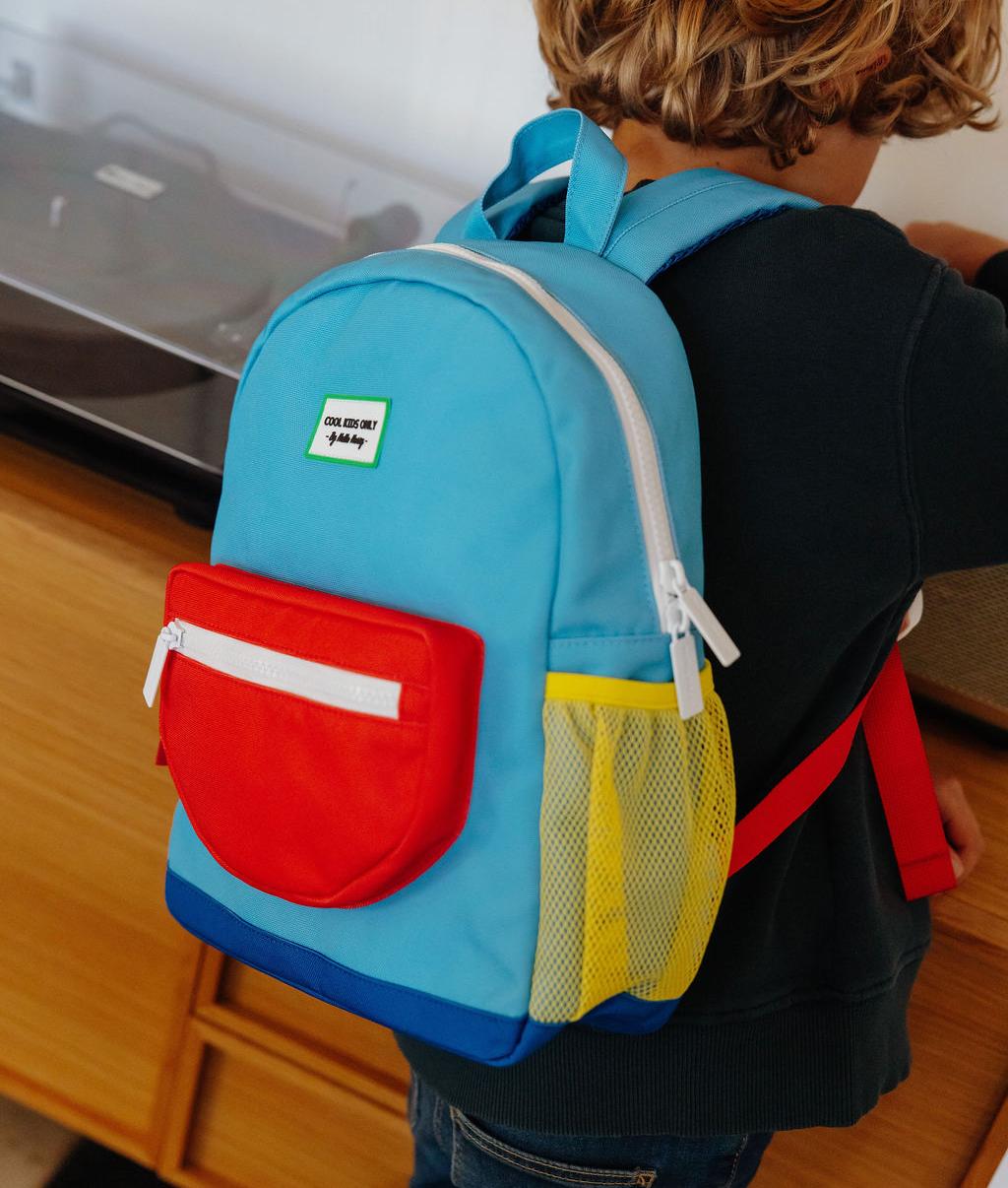 Zaino bambino blu con tasca rossa e rete gialla Hello Hossy