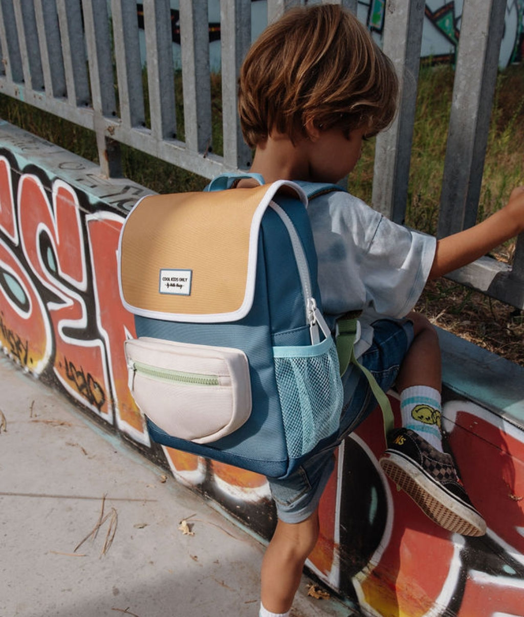 Zaino per bambini blu beige con tasca in rete bianca Hello Hossy