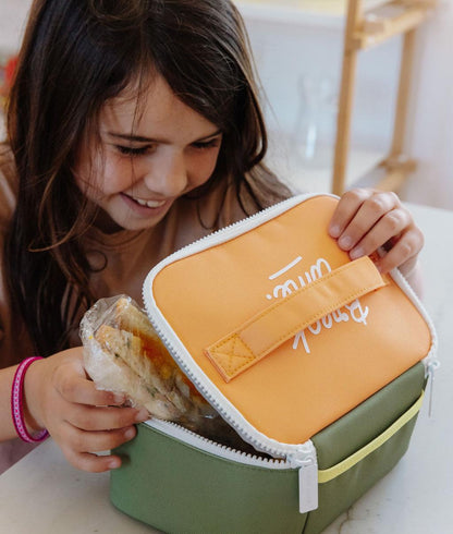 Borsa pranzo per bambini verde e arancione con manico e scritta Hello Hossy