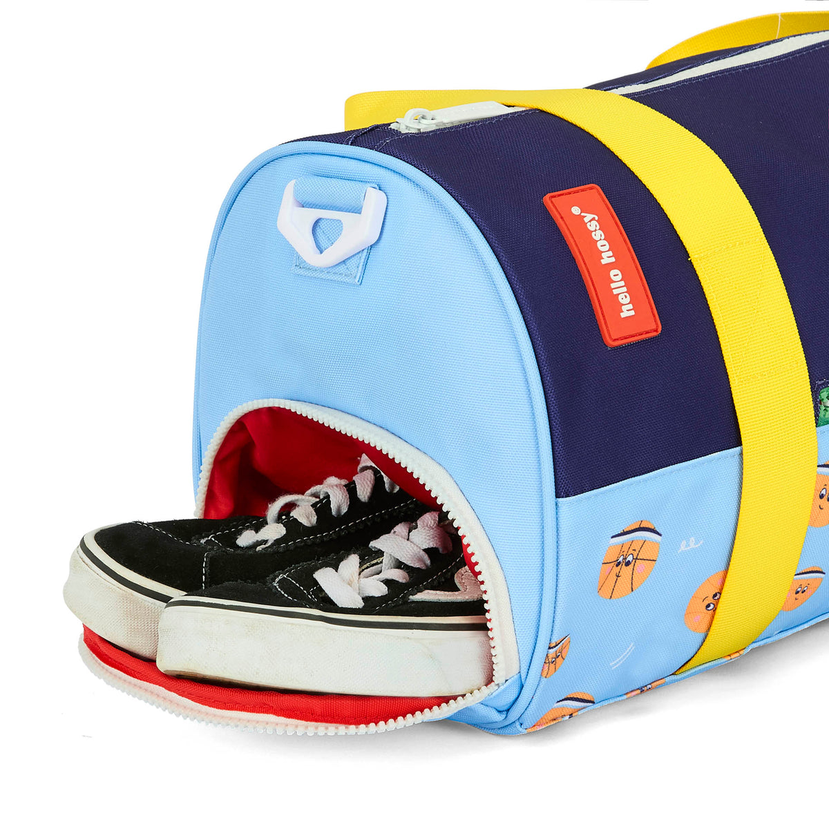 Borsa sportiva bambino blu verde arancione motivi Sport dettaglio chiusura Hello Hossy