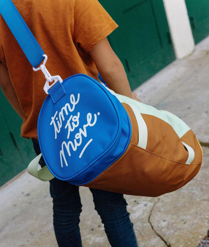 Borsa sportiva per bambini marrone e blu con scritta bianca, Hello Hossy