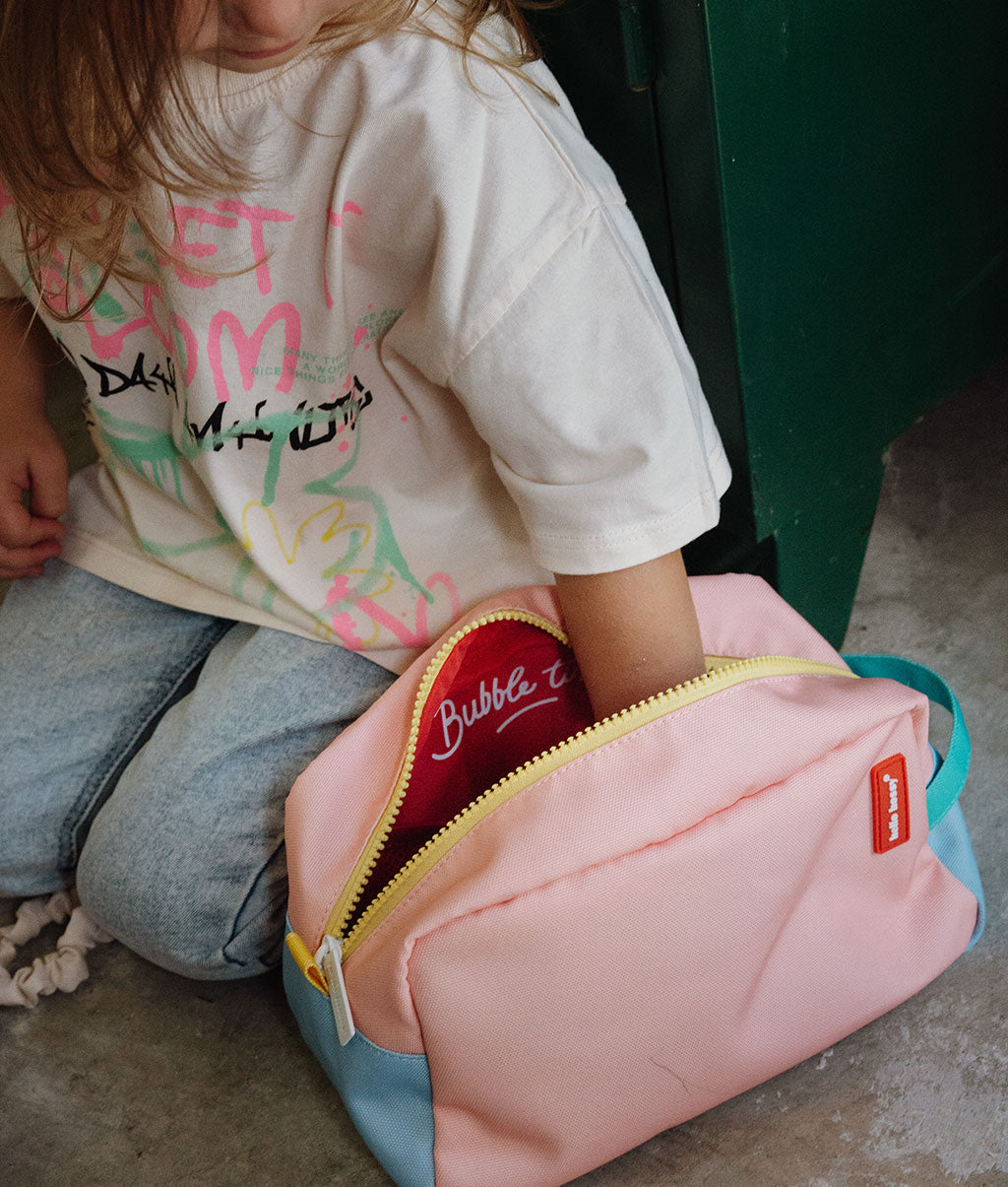 Beauty case bambino rosa e blu zip giallo etichetta rossa Hello Hossy